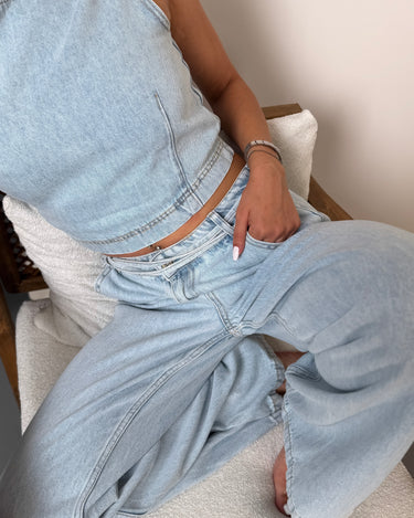 Önü Bağcıklı Büstiyer Pantolon Takım